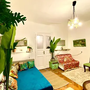 Boutique Studio Flat At City Center Budapest